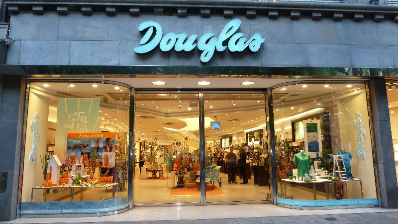 Renovierung Douglas in Düsseldorf